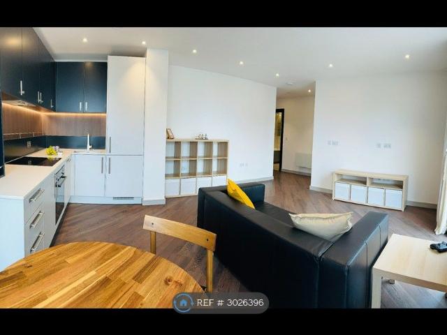 Lavender House, Staines Upon Thames TW18, 1 bed flat to rent, £1,680 pcm | PrimeLocation