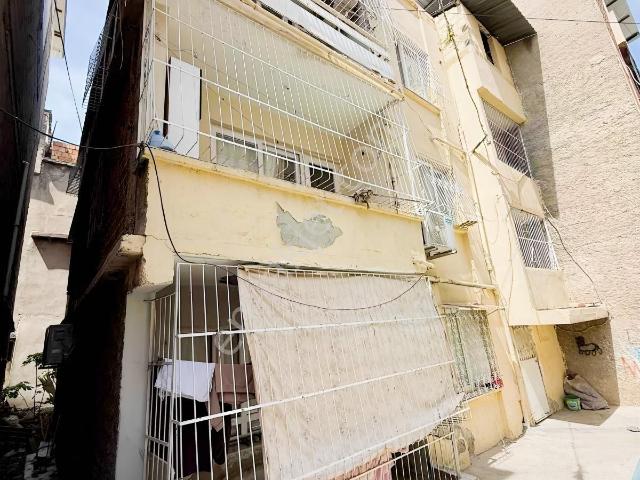 Lavinia^ Narlıca Mahallesin'de 3 Katlı Satılık Müstakil Ev
