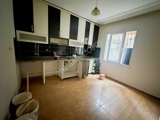 Laviniadan İsmetpaşada 2+1 Bahçeli Kiralık Müstakil Ev