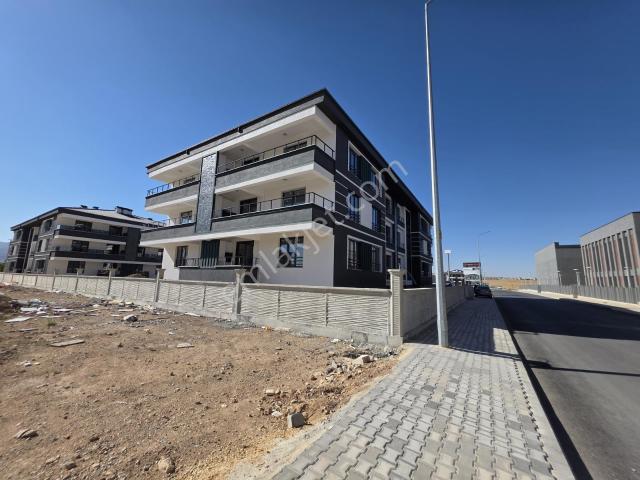 Lavinpark Arsa Sahibi'nden 3.5+1 Kombi+cambalkon Eminevime Uyar