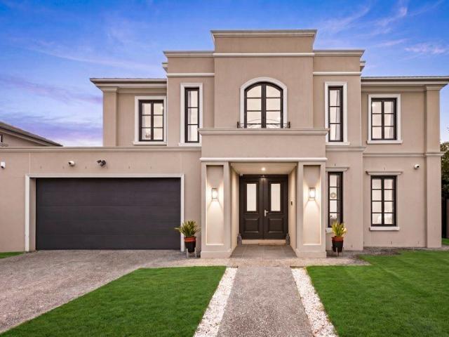 Lavish 61sq Beauty in the Brentwood Zone
