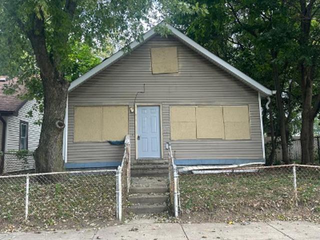 Lawton Ave