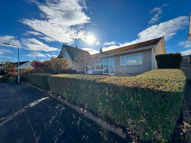 Lawfield Avenue, Glasgow G77, 3 bed bungalow to rent, £1,995 pcm | PrimeLocation