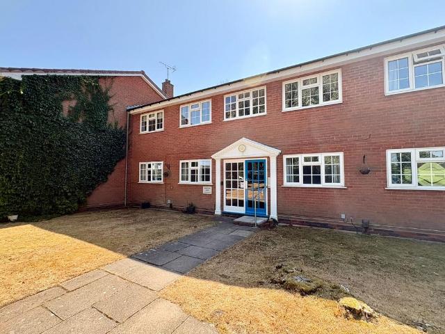 Lawford Grove, Shirley, SOLIHULL 2 bed apartment to rent £1,100 pcm £254 pw