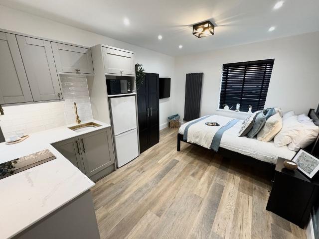 Lawford Road, Rugby CV21, Studio to rent, £850 pcm | PrimeLocation