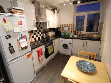 Lawford Street, Bristol BS2, 2 bed flat to rent, £1,100 pcm | PrimeLocation