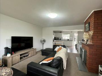 Cessnock, Narone Creek - Parking, Equipped kitchen