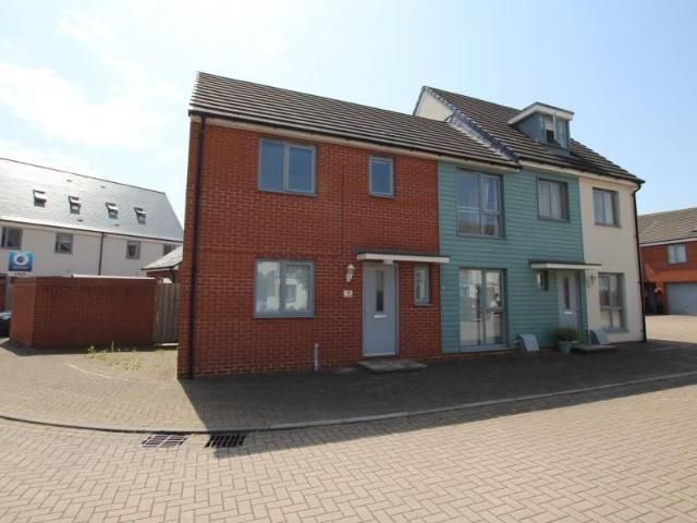 Lawn Close, Cheswick Village, Bristol BS16, 4 bed semi detached house to rent, £2,720 pcm | PrimeLocation