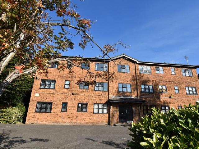 Lawn Close, Swanley BR8, 1 bed flat to rent, £1,300 pcm | PrimeLocation