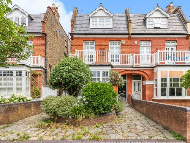 Lawn Crescent, Richmond TW9, 4 bed terraced house to rent, £8,000 pcm | PrimeLocation