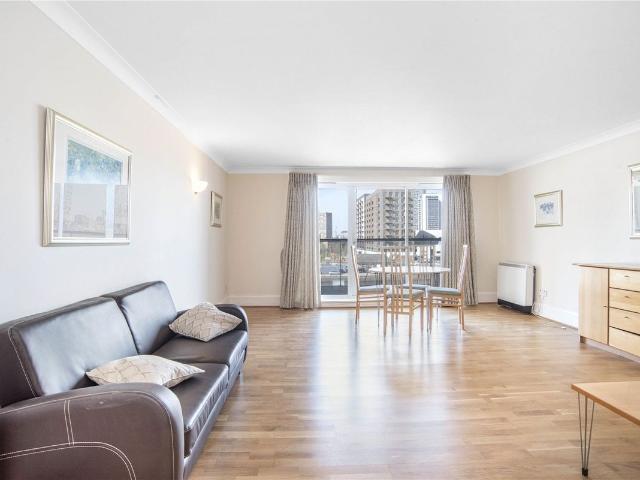 Lawn House Close, London E14, 2 bed flat to rent, £2,650 pcm | PrimeLocation