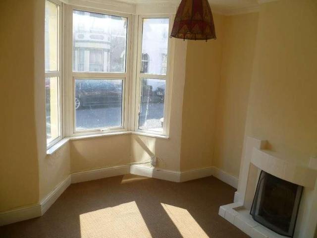 Lawrence Avenue, Easton, Bristol, BS5