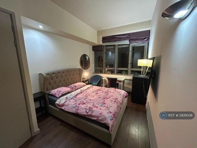 Lawrence House, London, EC1V 1 bed in a flat share to rent £1,538 pcm £355 pw