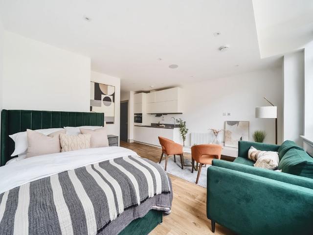 Lawrence Road, London N15, 1 bed flat to rent, £1,625 pcm | PrimeLocation