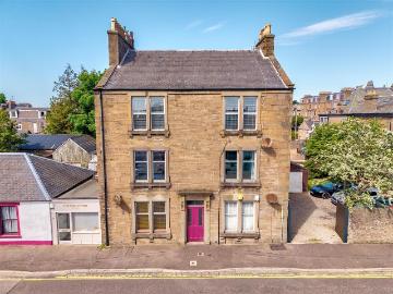 Lawrence Street, Broughty Ferry, Dundee DD5, 2 bed flat to rent, £1,000 pcm | PrimeLocation