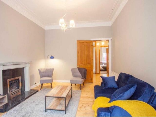 Lawrence Street, Partickhill, Glasgow, G11 5HQ, United Kingdom | 2 bed apartment for rent #137932766 | Rentberry