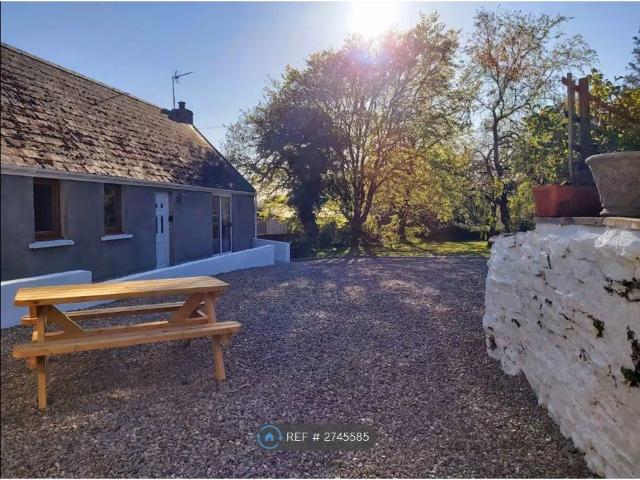Lawrenny, Kilgetty SA68, 2 bed bungalow to rent, £3,000 pcm | PrimeLocation