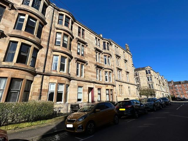 Lawrie Street, Glasgow G11, 2 bed flat to rent, £1,300 pcm | PrimeLocation
