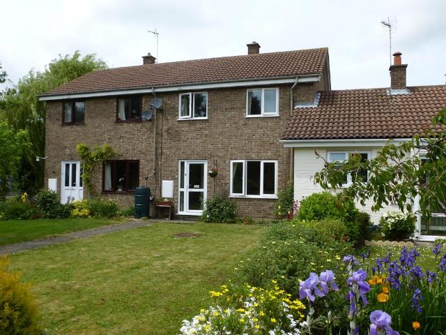 Lawshall IP29 3 bed terraced house to rent £1,050 pcm £242 pw