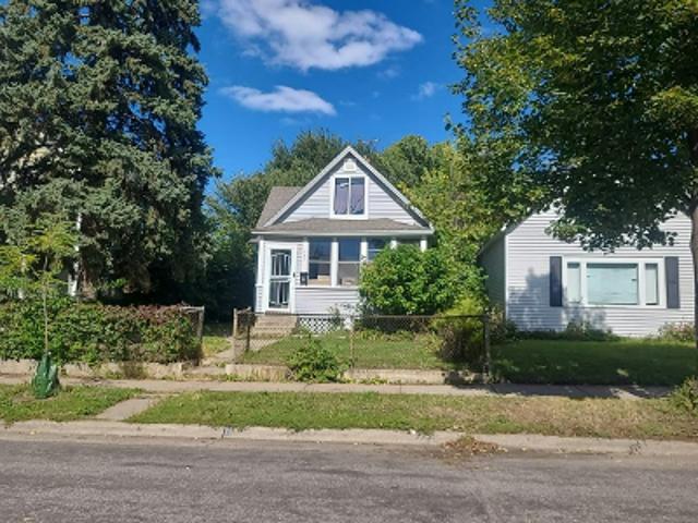 Lawson Ave E