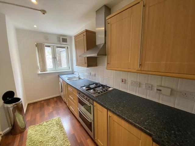 Lawson Place, Dundee DD3, 4 bed semi detached house to rent, £1,740 pcm | PrimeLocation