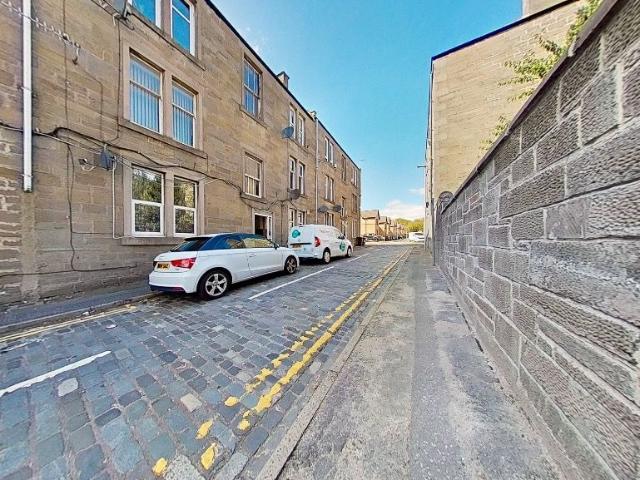 Lawson Place, Hilltown, Dundee DD3, 1 bed flat to rent, £550 pcm | PrimeLocation