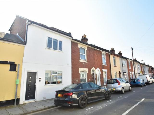Lawson Road, Hampshire PO5 6 bed terraced house to rent £3,950 pcm £912 pw