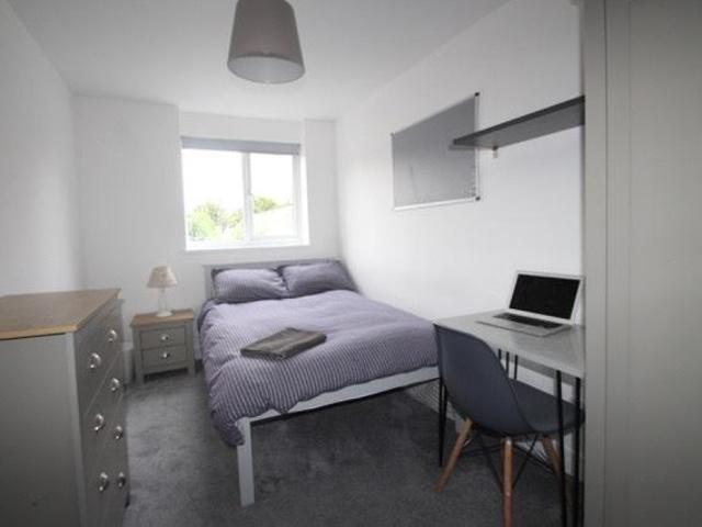 Lawson Road, Hampshire PO5 7 bed house to rent £4,550 pcm £1,050 pw