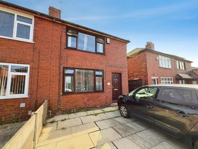 Laxey Crescent, Lancashire WN7 3 bed semi detached house to rent £925 pcm £213 pw