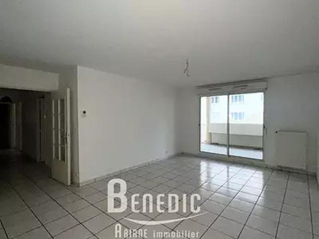 Laxou 54520 Location appartement 3 pièces t3 piscine jardin