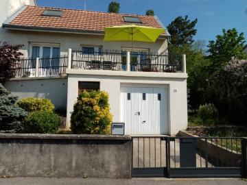 LAXOU VILLAGE: SUPERBE MAISON 4 PIÈCES AVEC JARDIN ET GARAGE