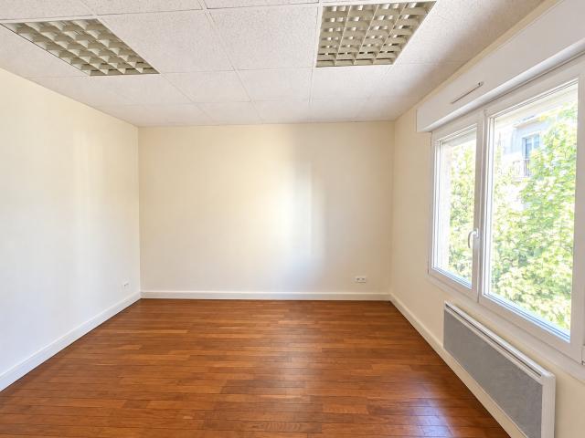 LAXOU / RAYMOND POINCARÉ: APPARTEMENT T2 PROCHE IUT CHARLEMAGNE