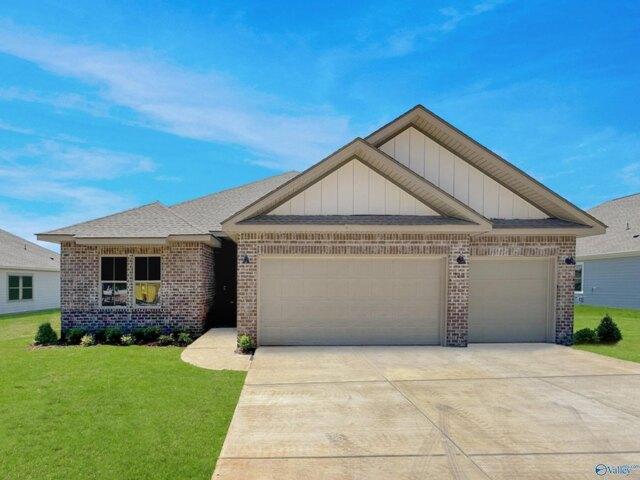 Layton Hall Cir, Harvest, Home For Sale