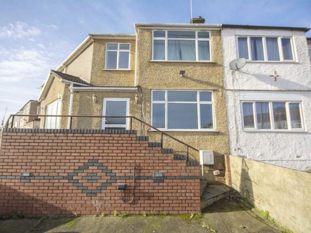 Layfield Close, London, NW4 3UE, United Kingdom | 4 bed house for rent #139269747 | Rentberry