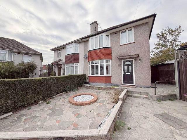 Layfield Crescent, London NW4, 3 bed semi detached house to rent, £3,000 pcm | PrimeLocation