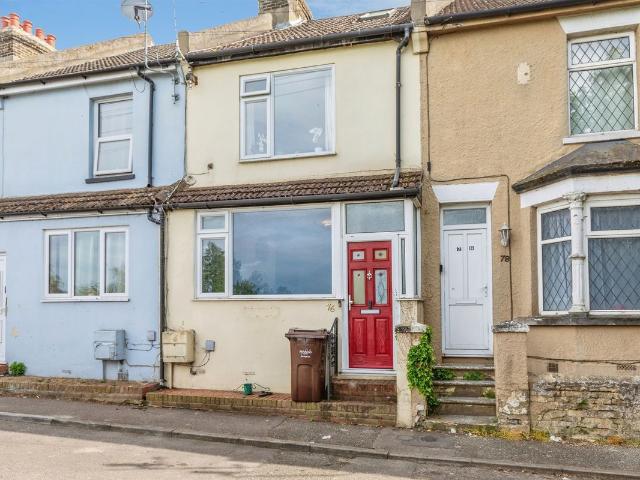 Layfield Road, Gillingham ME7, 2 bed terraced house to rent, £1,300 pcm | PrimeLocation