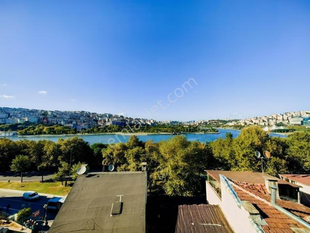 Lazzoni Otel Yanı Full Deniz Manzaralı 2+1 Kapalı Mutfak 85 M²