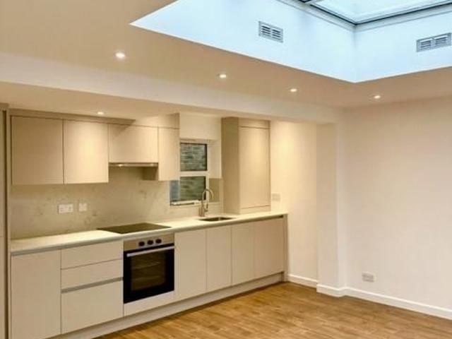 Lgf 58 Devonport Road, Shepherds Bush, London W12, 2 bed flat to rent, £2,700 pcm | PrimeLocation