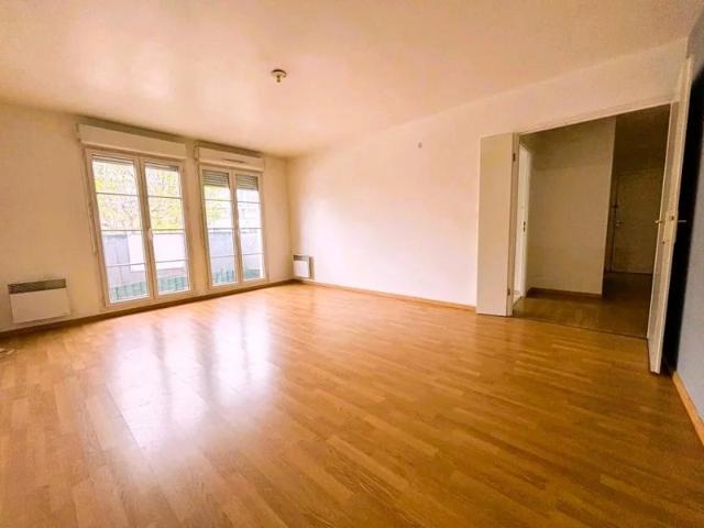 Appartement T4 avec parking et cave CARRE DE L'HORLOGE MORANGIS