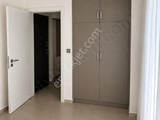 Çıldır Mahallesi'nde Ana Cadde Üzeri Kiralık Eşyasız 1+1 Daire