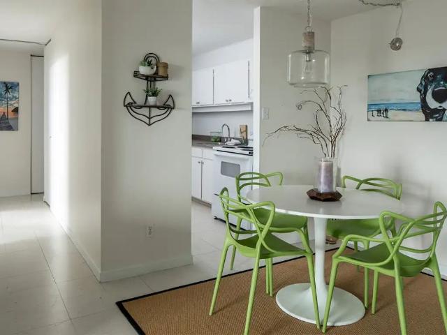 Le 700 St Joseph — 2 Bedroom A