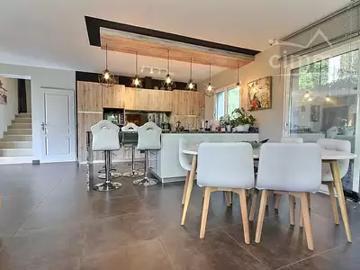 Le Teil 07400 Achat / Vente maison 7 pièces t7 piscine