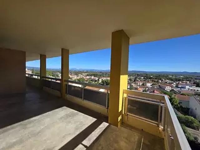 Le Teil 07400 Location appartement 4 pièces t4 au dernier étage