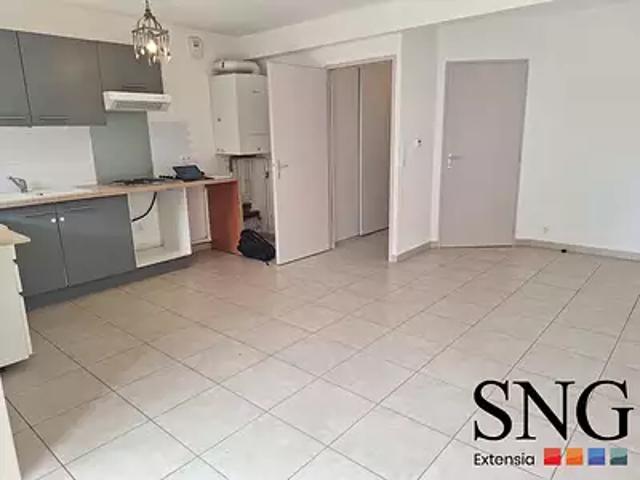 Le Thor 84250 Achat / Vente appartement 3 pièces t3 terrasse parking