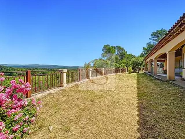 Le Thoronet 83340 Achat / Vente maison 4 pièces t4 piscine terrasse
