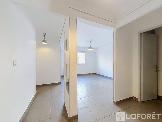 Le Venise 2 rue des Frères Picco 06500 MENTON Appartement VIDE