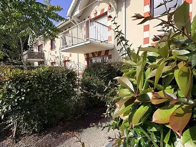 Le Verdon sur Mer 33123 Achat / Vente appartement 3 pièces t3 au dernier étage piscine