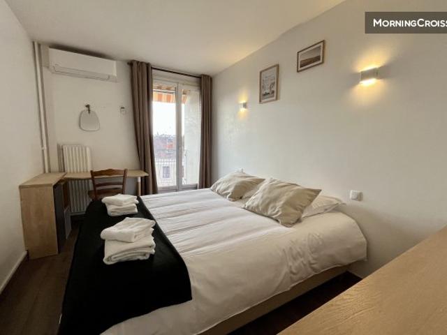 LE ZOLA balcon et parking