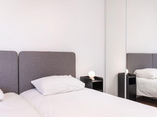 Le Anna – Spacious and Newly Renovated Apartment, Lyon Amsterdam Apartments for Rent