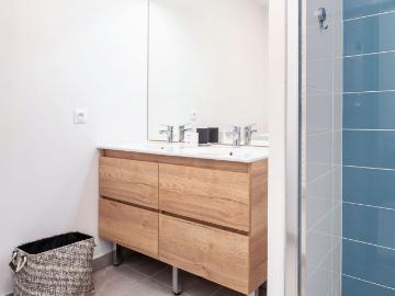 Le Anna – Spacious and Newly Renovated Apartment, Lyon Amsterdam Apartments for Rent